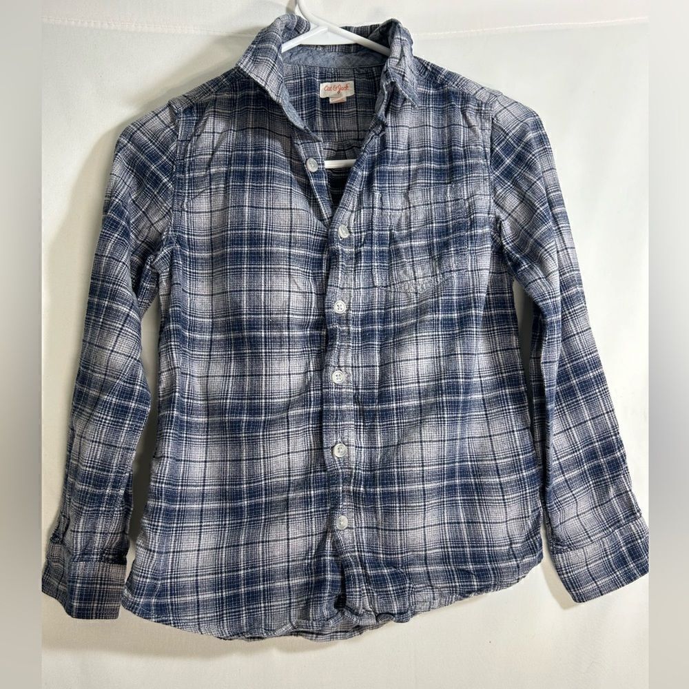Cat & Jack kids Button up Size Medium (8-10)